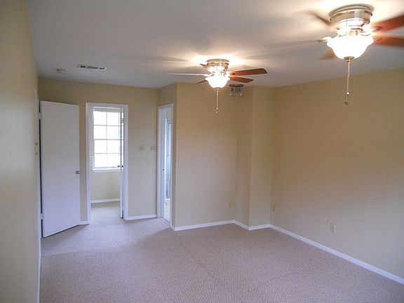 5th image of 2308 Southern Oaks Dr