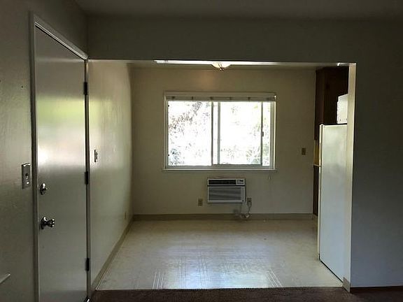 5th image of 161 Towne Ter APT 5