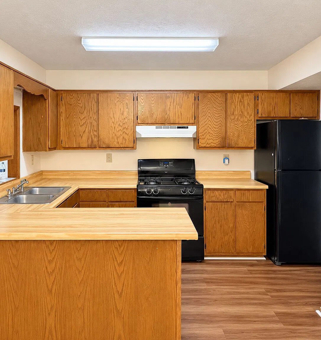 2 bed, 1.5 bath, $1,500 — Photo 3