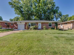 414 Lambeth Ln, Saint Louis, MO