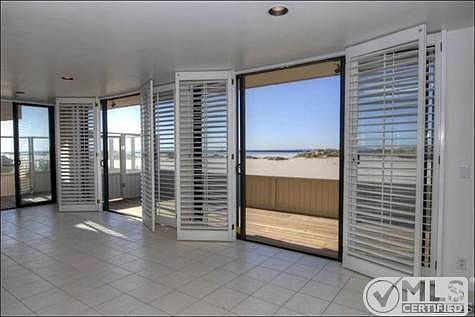 4th image of 3281 Ocean Dr