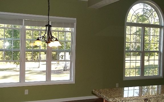 4th image of 145 Silverbell Ln