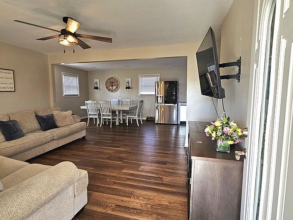 4th image of 241 Lynn Haven Cir
