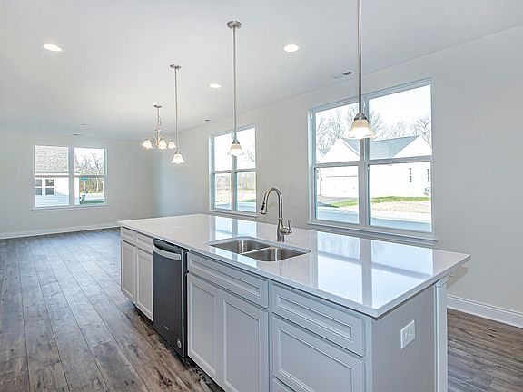 3rd image of 6067 Limewood Dr Lot 10