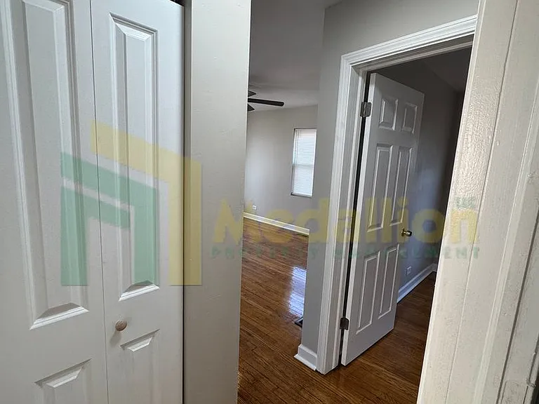 9648 S Yale Ave — Photo 11