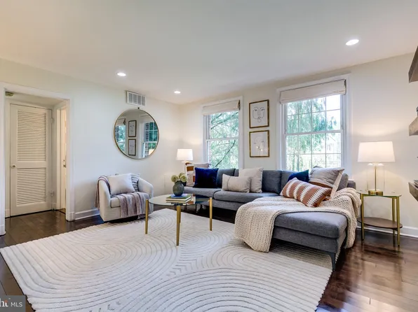 2724 Ordway St NW APT 4, Washington, DC 20008