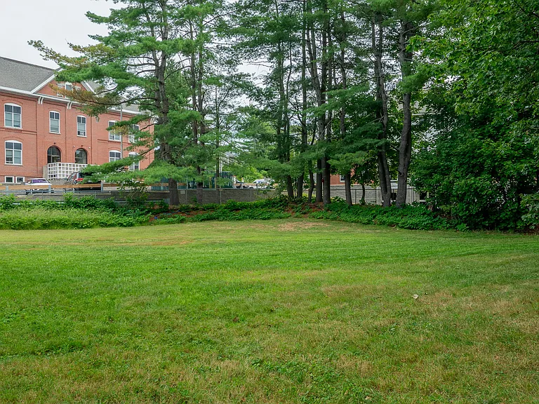 77 Bridge St #1 — Photo 22