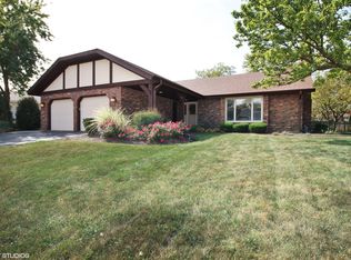 226 Larch Rd, Frankfort, IL 60423