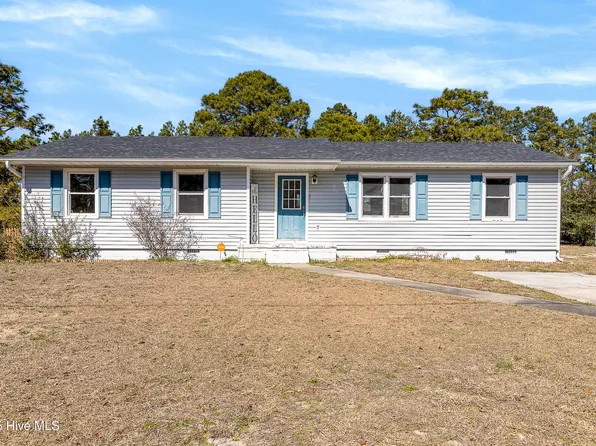 64 Sanders Drive, Hubert, NC 28539