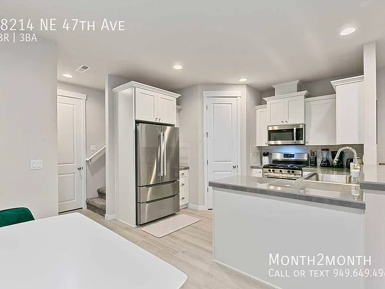 18214 NE 47th Ave — Photo 15