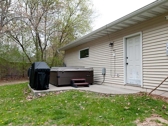 4th image of 1307 W Center St