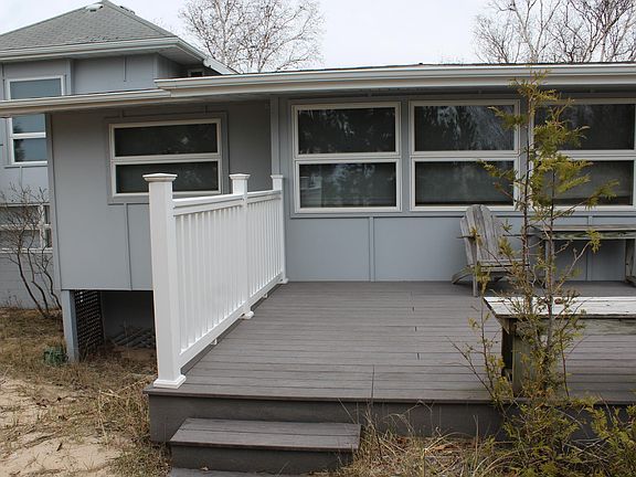 2nd image of 8998 Lakeside Ave