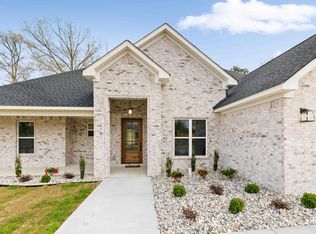 114 Harmony Village Dr, Haskell, AR 72015