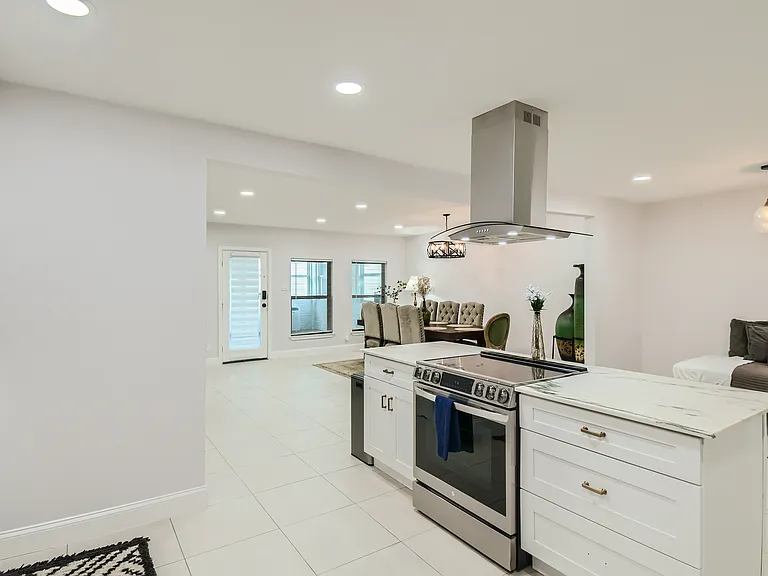 1905 Greenbrook Dr — Photo 25