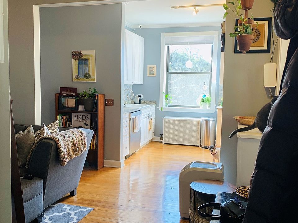 1st image of 5920 N Paulina St APT 2W