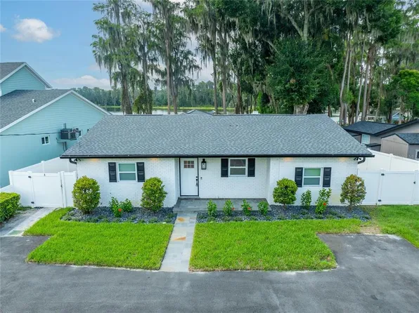 2701 W Lutz Lake Fern Rd, Lutz, FL 33558