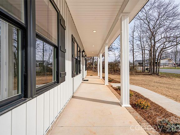 4th image of 2343 Cherryville Rd