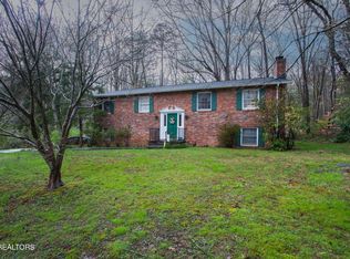 35 Montclair Rd, Oak Ridge, TN 37830