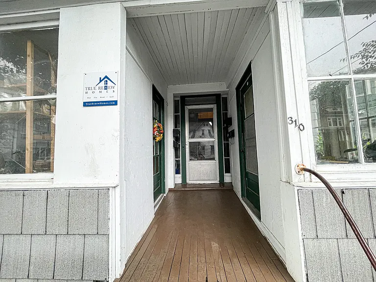 310 Farm Street — Photo 28