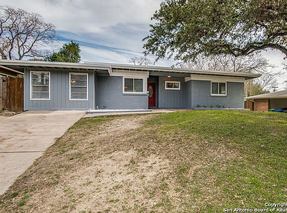 3rd image of 134 Green Meadow Blvd