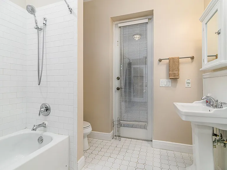 113 Palm Cir — Photo 13