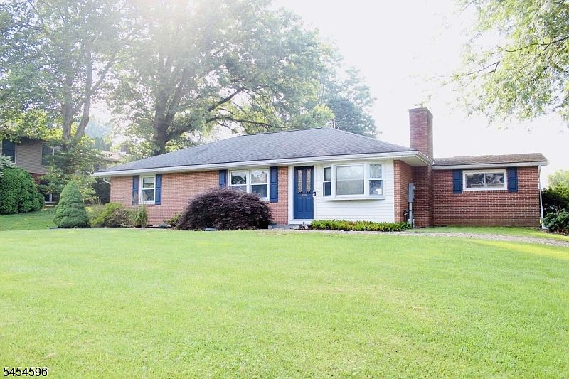1st image of 206 Ridge Road