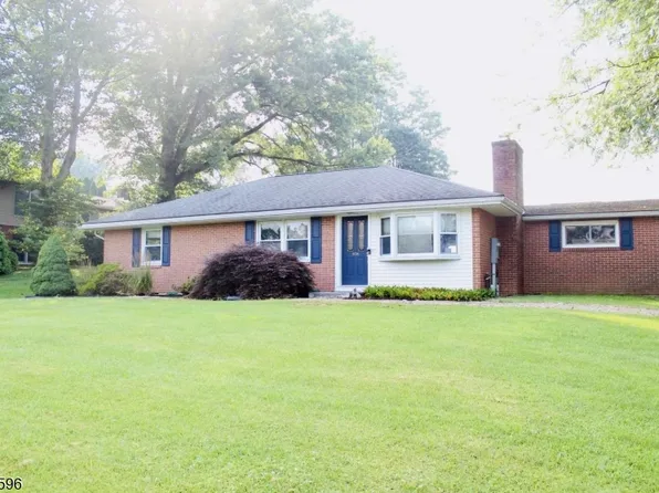 206 Ridge Road, Phillipsburg Town, NJ 08865