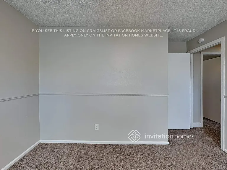 2853 S Bahama St — Photo 14