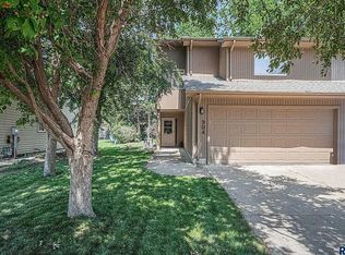 904 E Jane Ln, Sioux Falls, SD 57108
