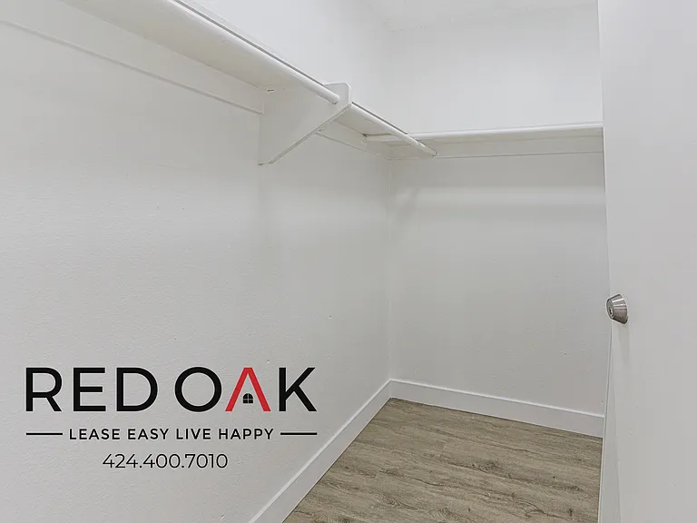 13043 Vanowen St #5 — Photo 13