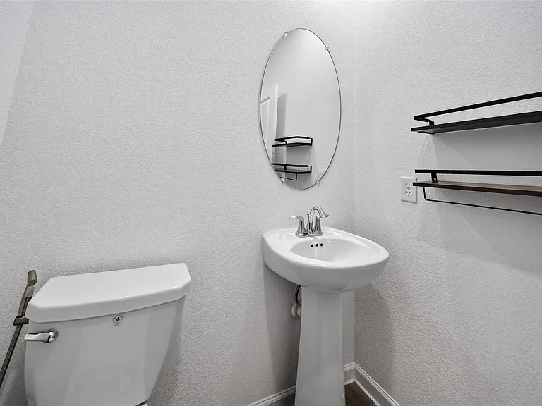 6330 Ontario Dr — Photo 22
