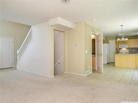 3rd image of 625 N 1700 W Unit 17