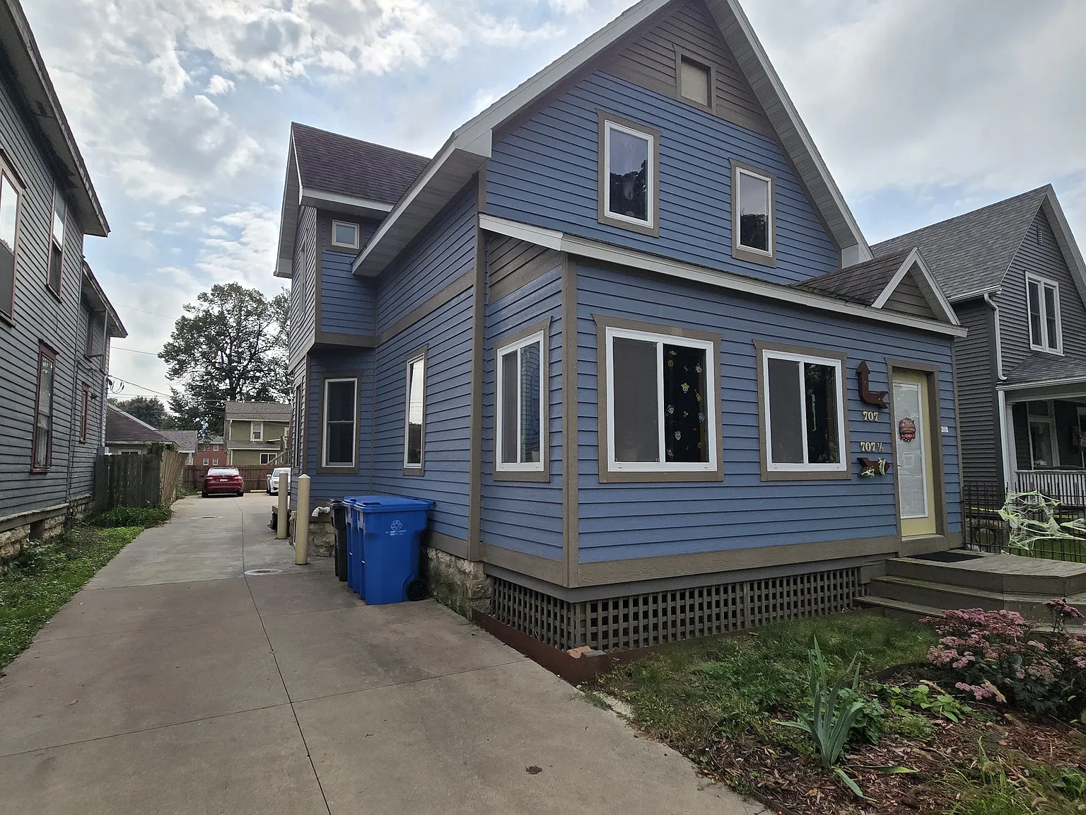 4 bed, 1500 sqft, $1,880 — Photo 2