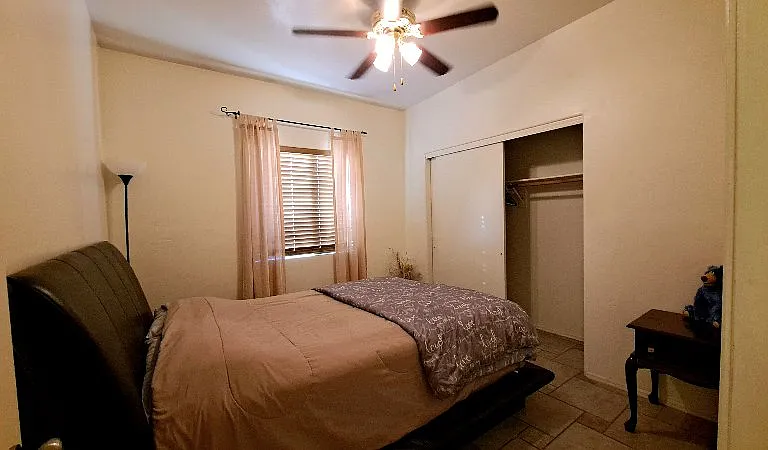 1809 S 30th Pl — Photo 10