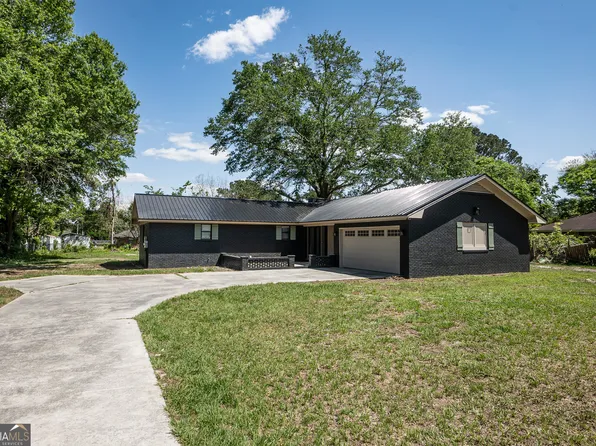 2098 Guilford Rd, Waycross, GA 31501
