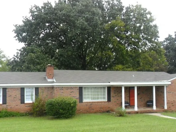 80 Glen St, Russellville, AL 35654