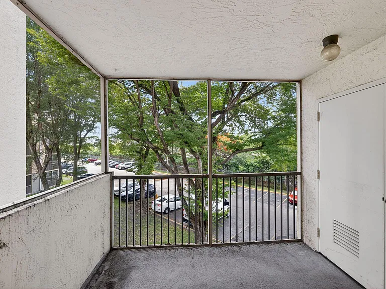 8373 Lake Dr #307 — Photo 6