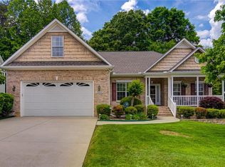 3959 Navy Pl, High Point, NC 27265