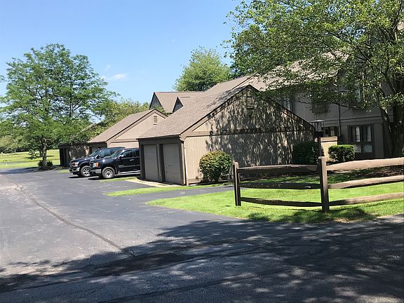 3rd image of 17521 Fairlawn Dr