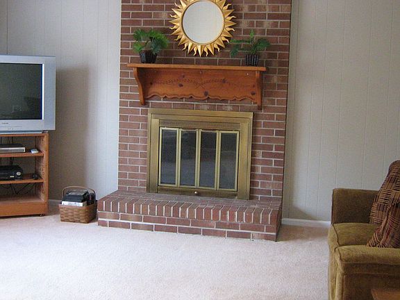 3rd image of 403 Ilex Dr