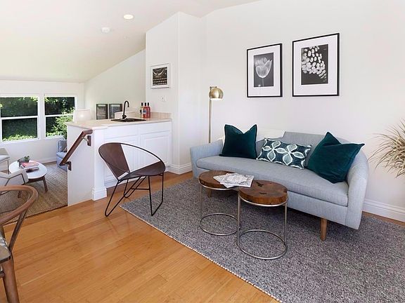 5th image of 4150 17th St APT 9