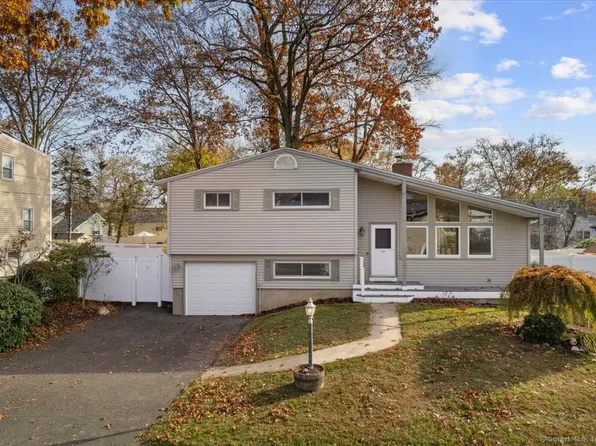 217 Ferndale Avenue, Stratford, CT 06614