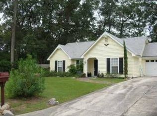 17 N Nicholson Cir, Savannah, GA 31419