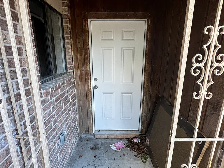 5202 Edinburg Cir — Photo 7