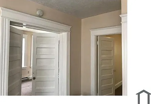3 bed, 925 sqft, $1,500 — Photo 3