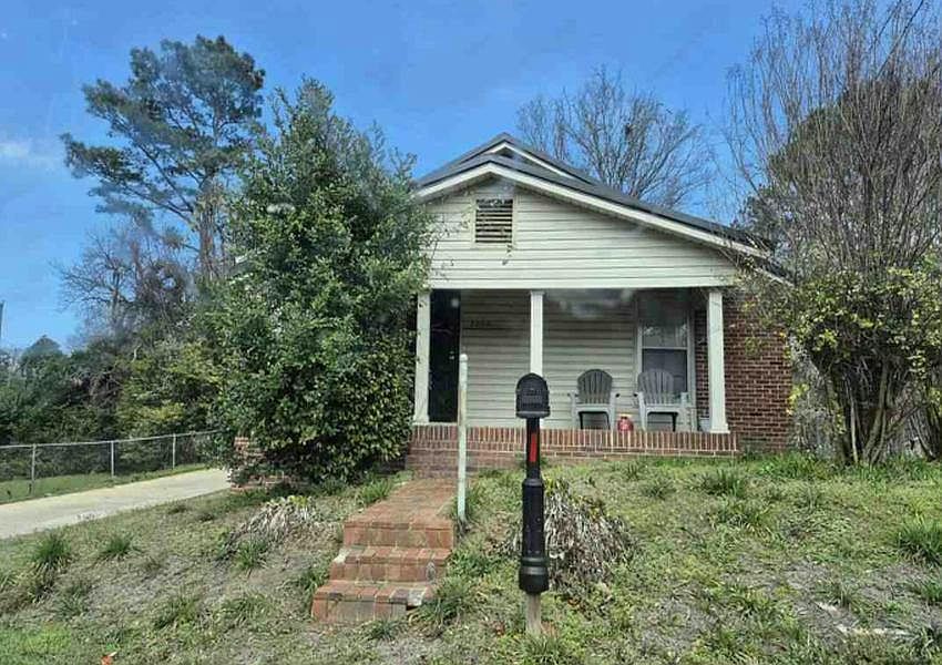 1st image of 2108 5th St E