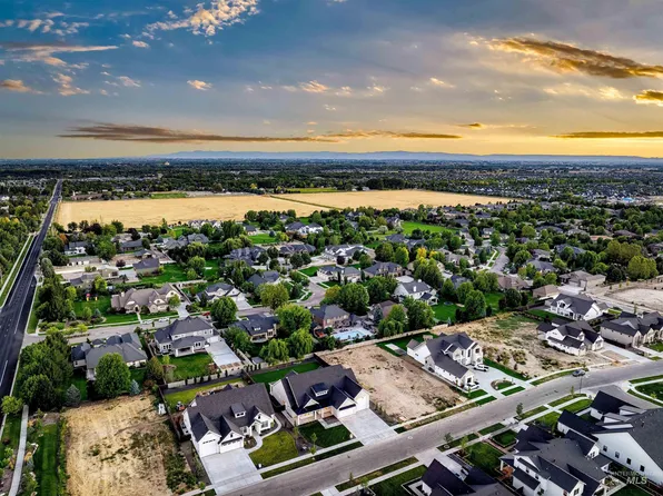 4185 W Strant Dr, Eagle, ID 83616
