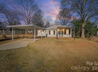 211 9th St, Belmont, NC 28012