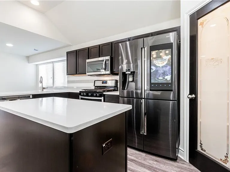 2104 Pindos Pony Way — Photo 9