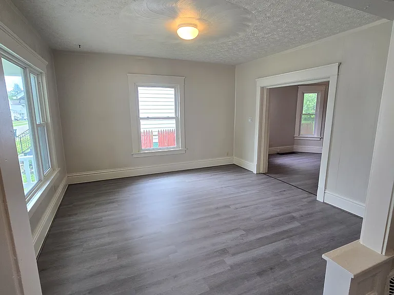 260 W Harrison St — Photo 9